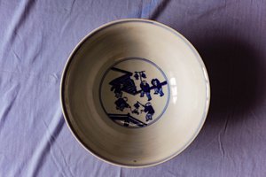 青花人物纹大碗